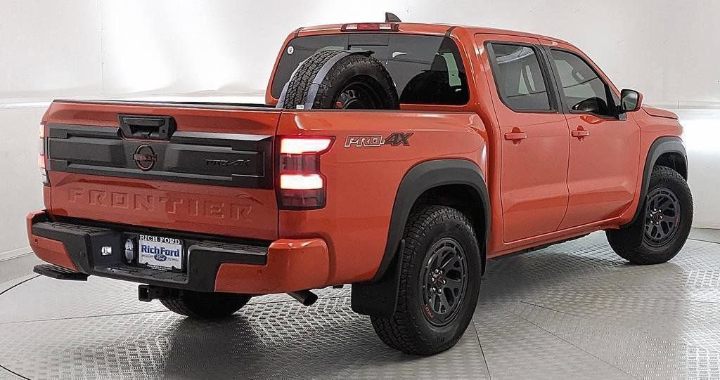 Used 2025 Nissan Frontier PRO-4X w/ Interior Protection Package AWD/4WD image 3