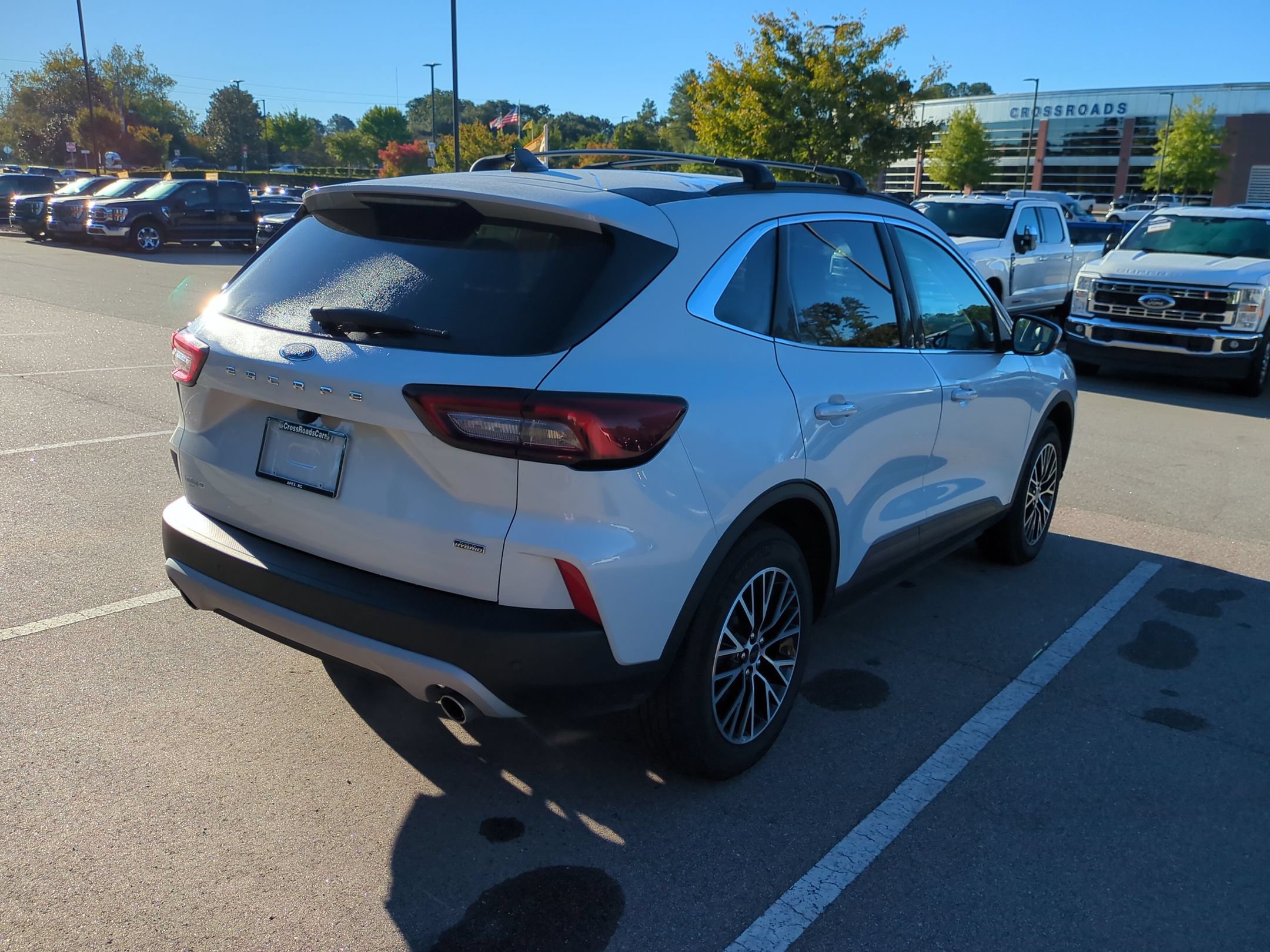 Certified 2025 Ford Escape SE FWD image 4