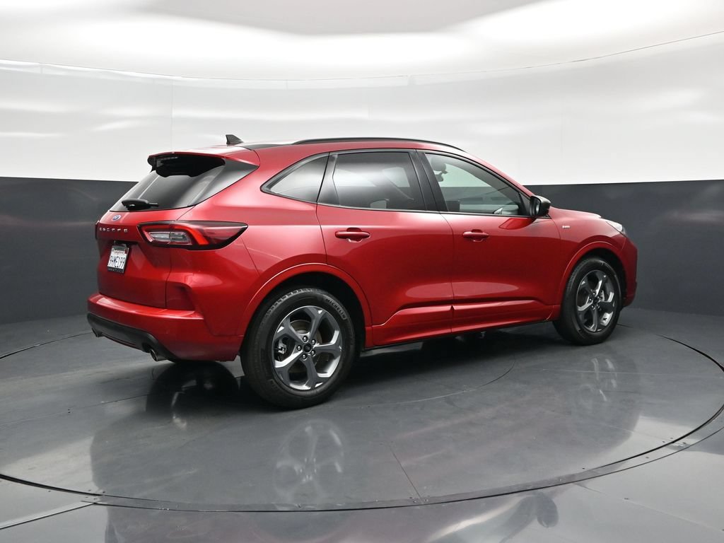 Certified 2023 Ford Escape ST-Line w/ Tech Pack #1 FWD image 25