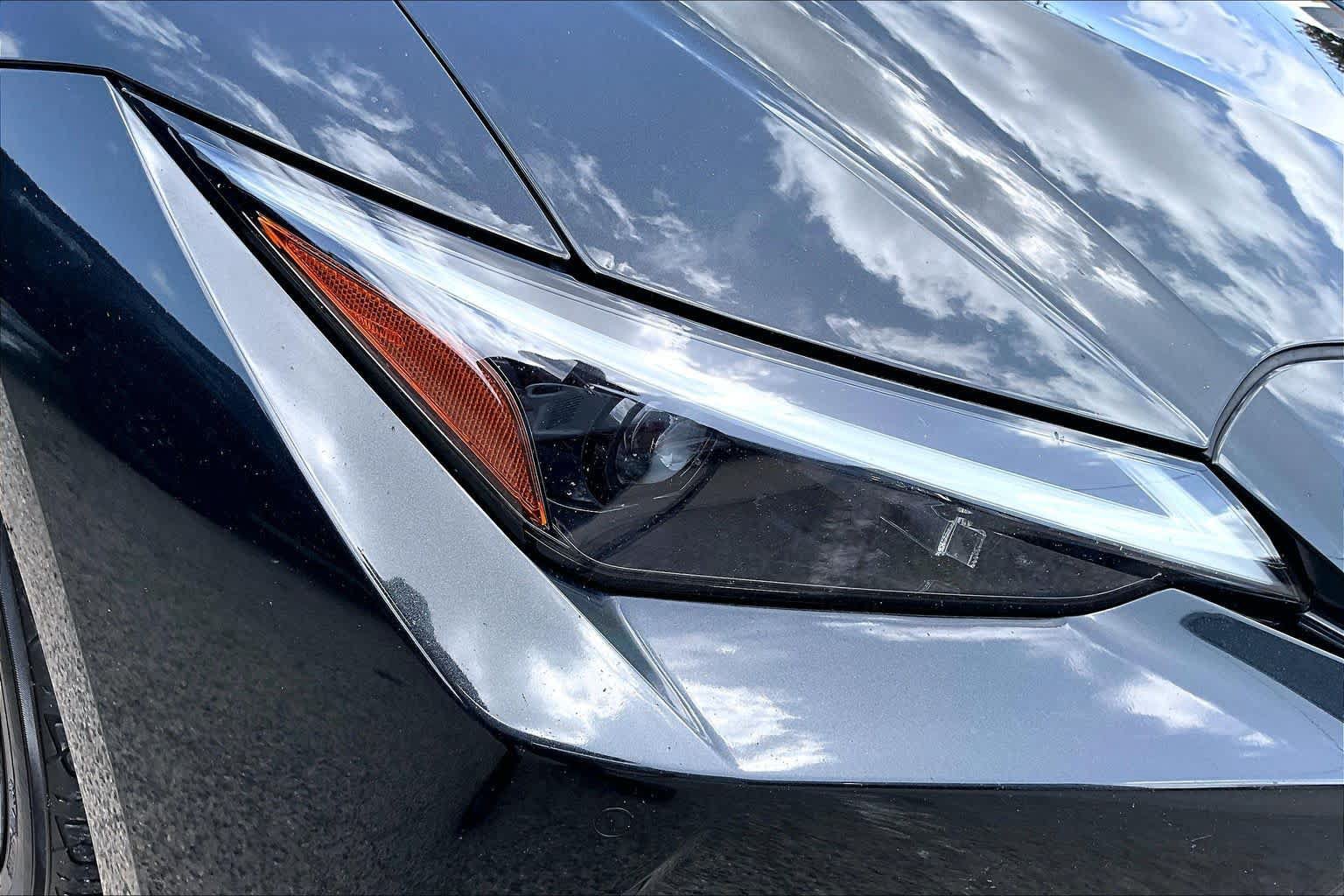 Used 2021 Lexus IS 350 F Sport w/ Accessory Package 2 RWD image 27