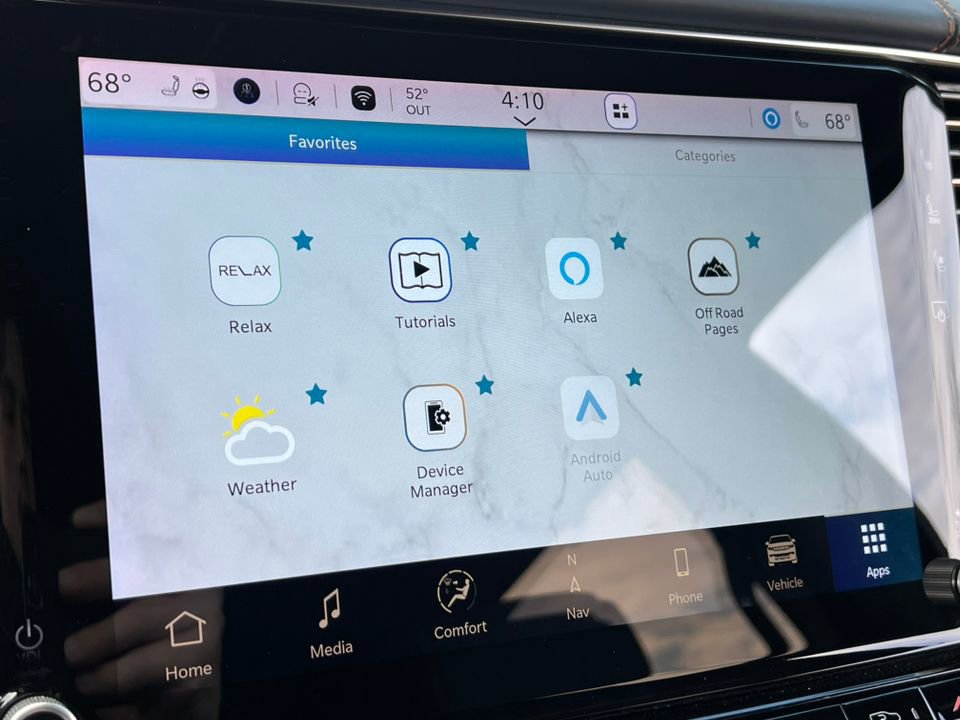 Used 2023 Jeep Grand Wagoneer Series III w/ Rear Seat Video Group 1 image 30