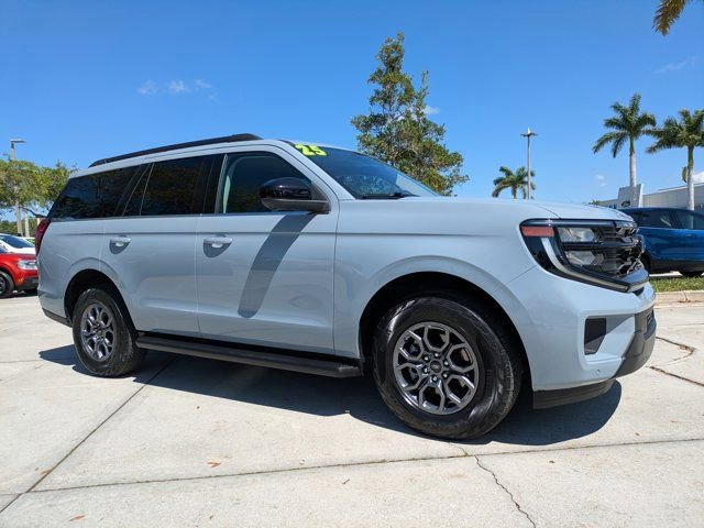 Certified 2025 Ford Expedition Active image 7