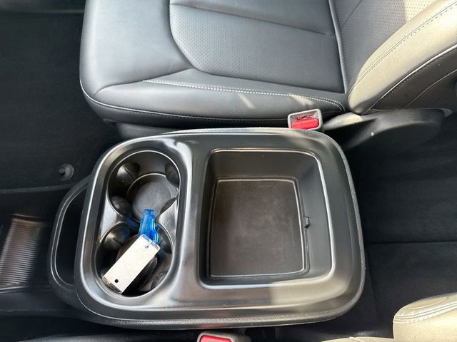 Used 2025 Chrysler Pacifica Select image 22