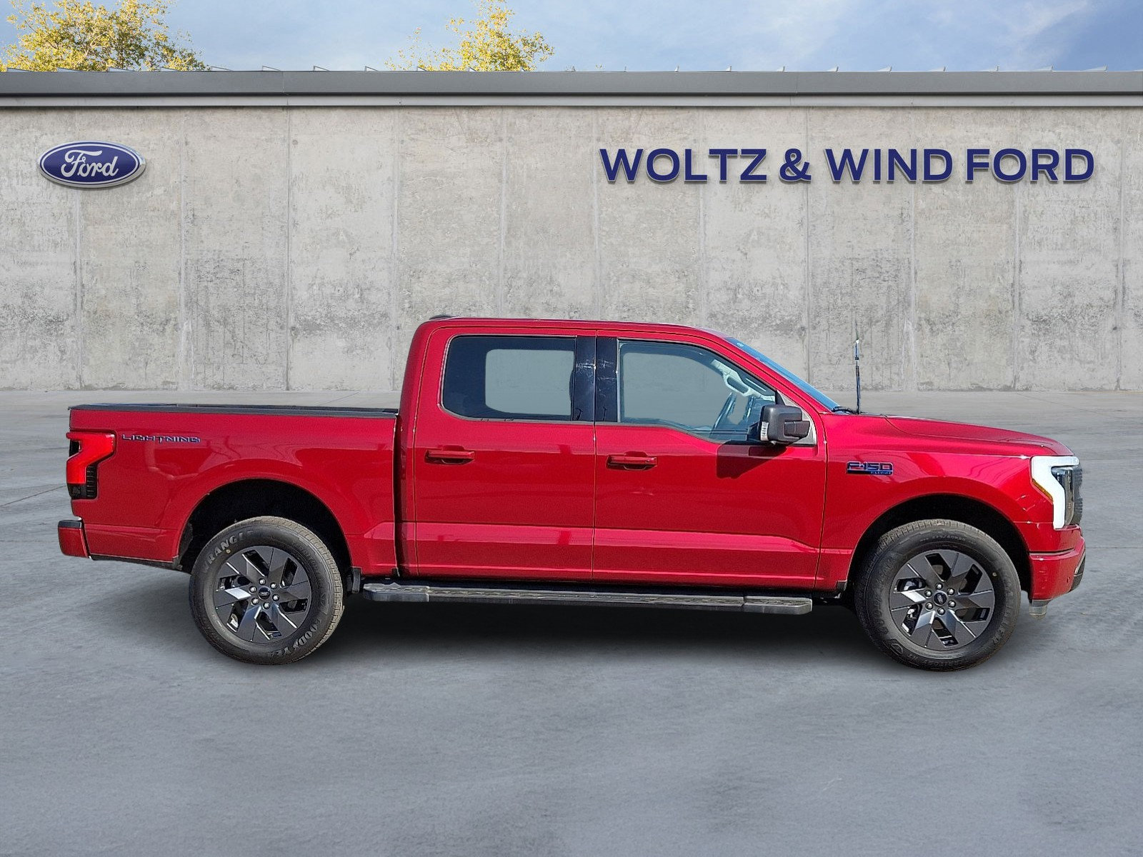 Certified 2025 Ford F150 Lightning Flash AWD/4WD image 7