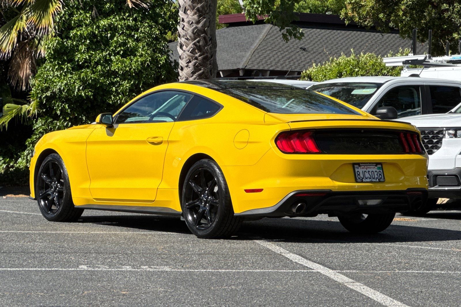 Certified 2018 Ford Mustang Coupe w/ Black Accent Pkg image 3