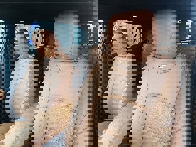 Used 2025 Cadillac XT4 Sport image 21