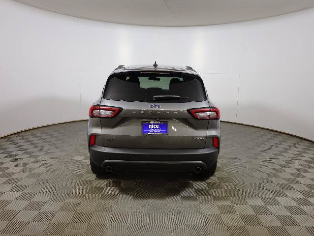 Certified 2025 Ford Escape ST-Line w/ Tech Pack #1 AWD/4WD image 6