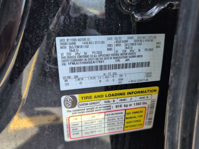 Certified 2025 Ford Expedition Active image 34