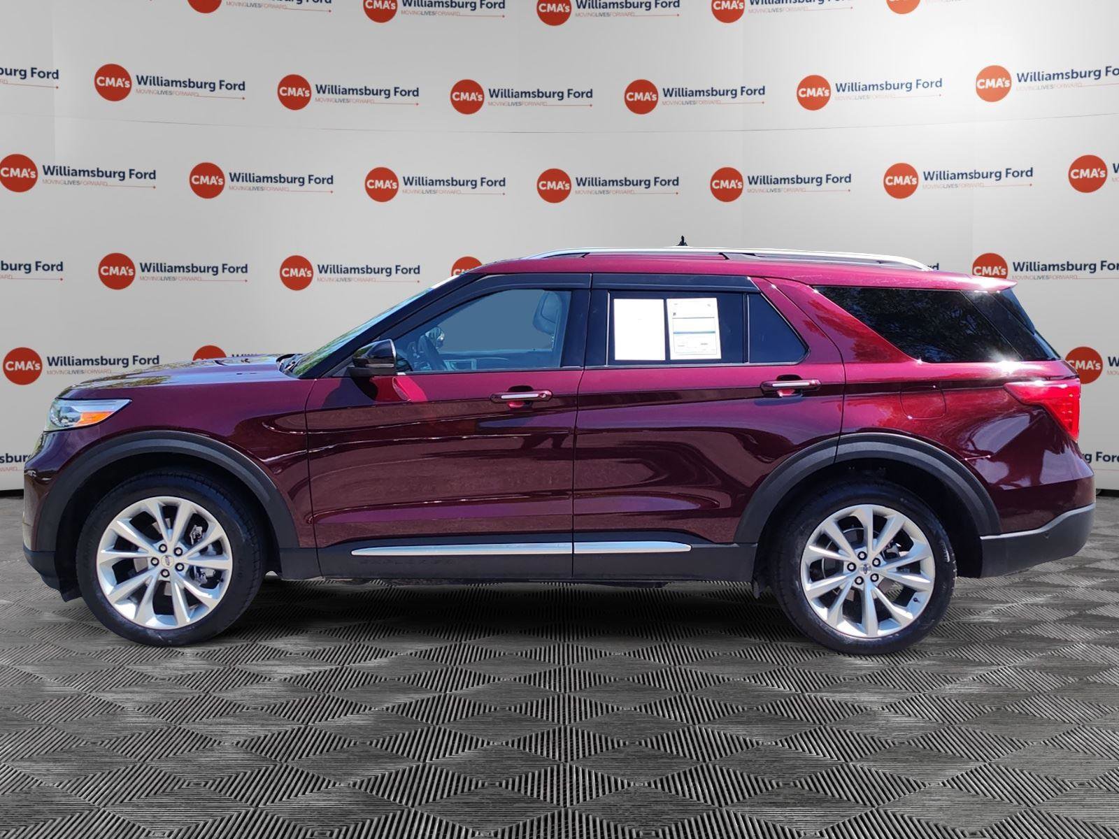Certified 2022 Ford Explorer Platinum w/ Equipment Group 601A AWD/4WD image 2