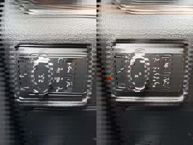 Certified 2021 Ford Explorer Limited w/ Equipment Group 301A image 18