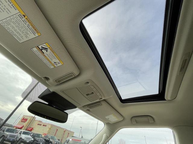 Used 2021 Nissan Armada SL image 22