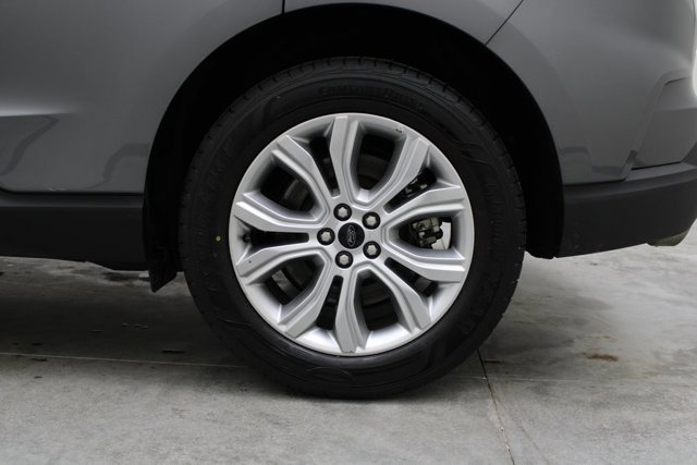 Certified 2024 Ford Edge Titanium image 17