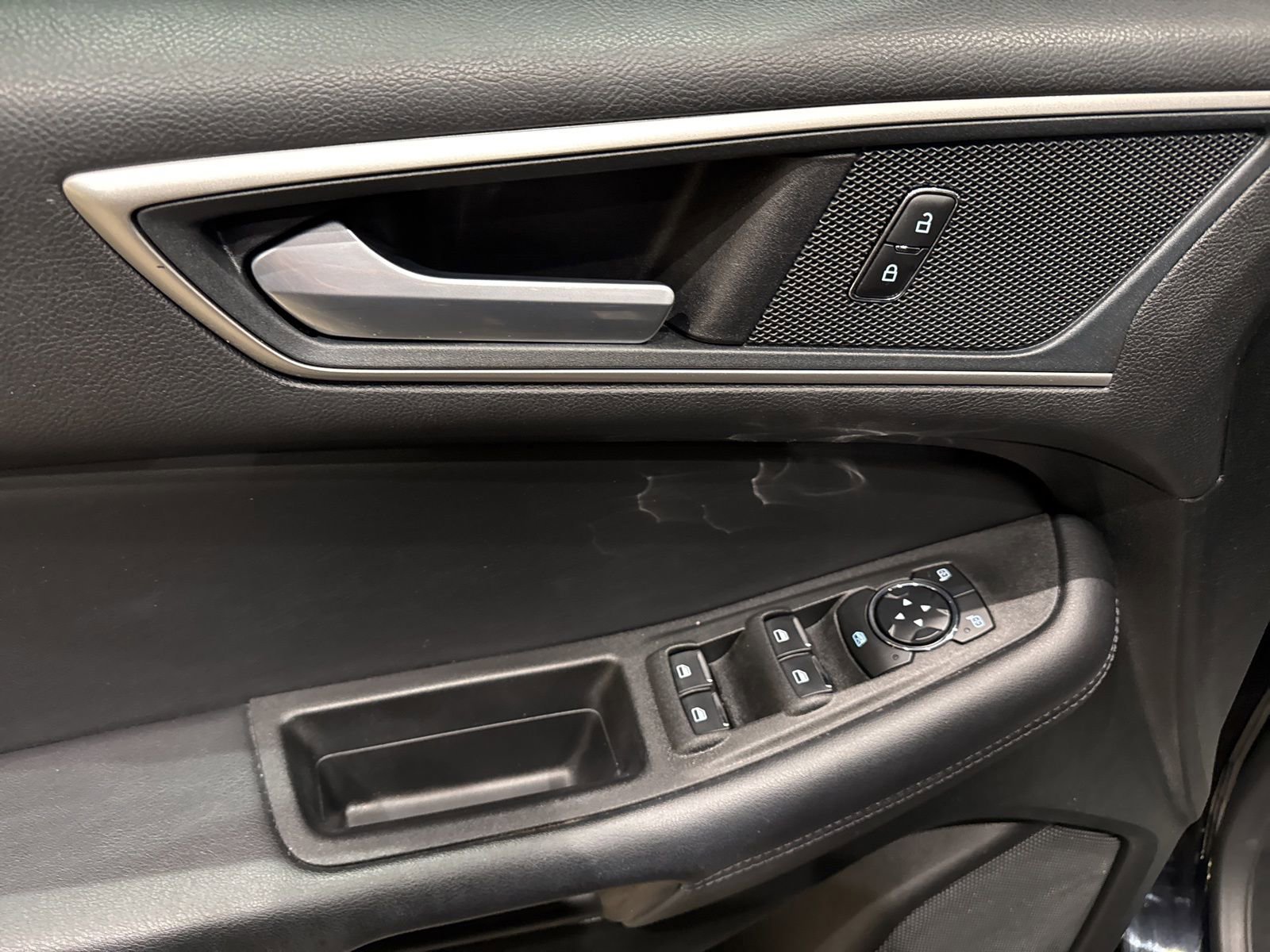 Certified 2024 Ford Edge SEL w/ Convenience Package image 26