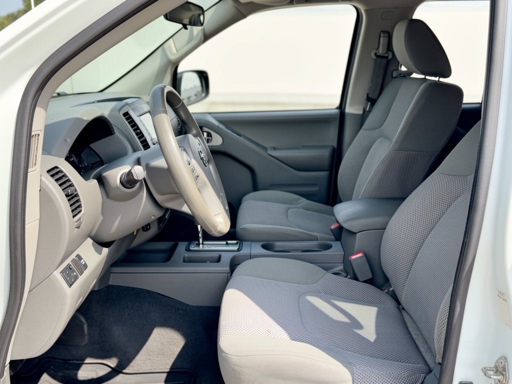 Used 2019 Nissan Frontier SV RWD image 5