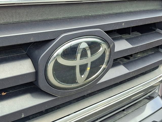 Used 2023 Toyota Tacoma SR5 AWD/4WD image 11