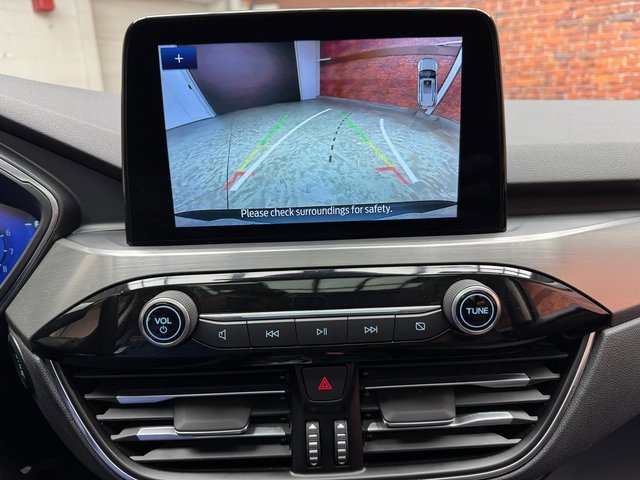 Certified 2022 Ford Escape Titanium w/ Class II Trailer Tow Package image 22