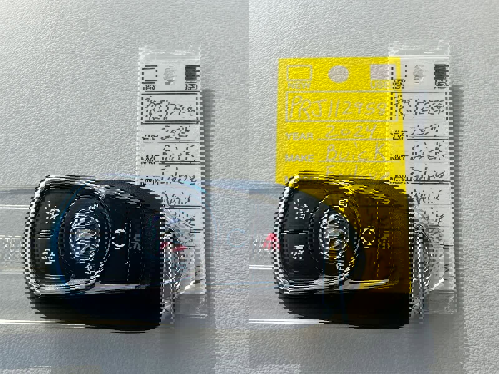 Used 2024 Buick Enclave Avenir w/ Avenir Technology Package image 35