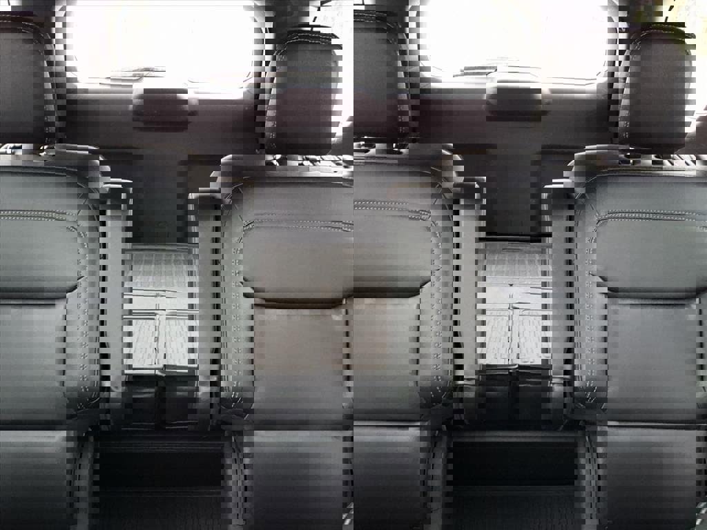 Certified 2020 Ford Explorer XLT w/ Equipment Group 202A image 13