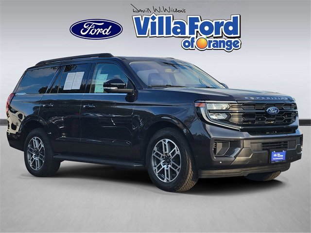 Certified 2025 Ford Expedition Active image 5