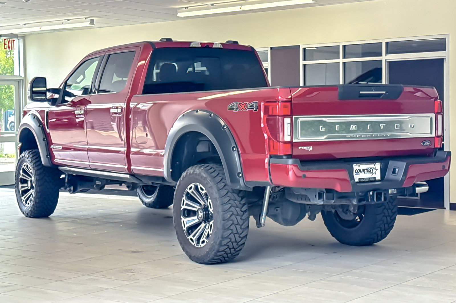 Certified 2022 Ford F350 Limited AWD/4WD image 6