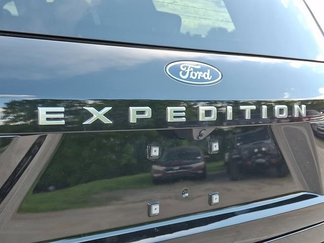 Certified 2025 Ford Expedition Active AWD/4WD image 38