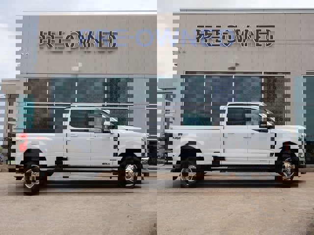 Certified 2023 Ford F350 Lariat w/ FX4 Off-Road Package image 6