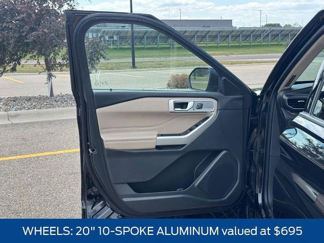 Certified 2023 Ford Explorer Limited w/ Equipment Group 301A AWD/4WD image 6