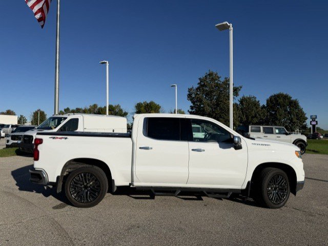 Used 2022 Chevrolet Silverado 1500 LTZ w/ LTZ Premium Package AWD/4WD image 10