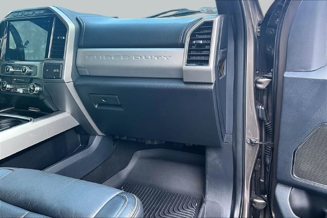 Certified 2022 Ford F350 Lariat w/ Tremor Off-Road Package AWD/4WD image 19