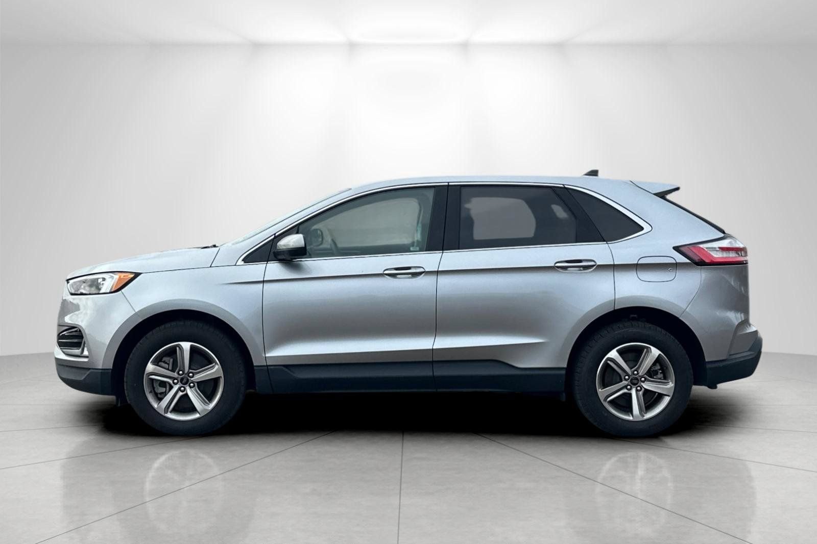 Certified 2024 Ford Edge SEL w/ Convenience Package AWD/4WD image 6