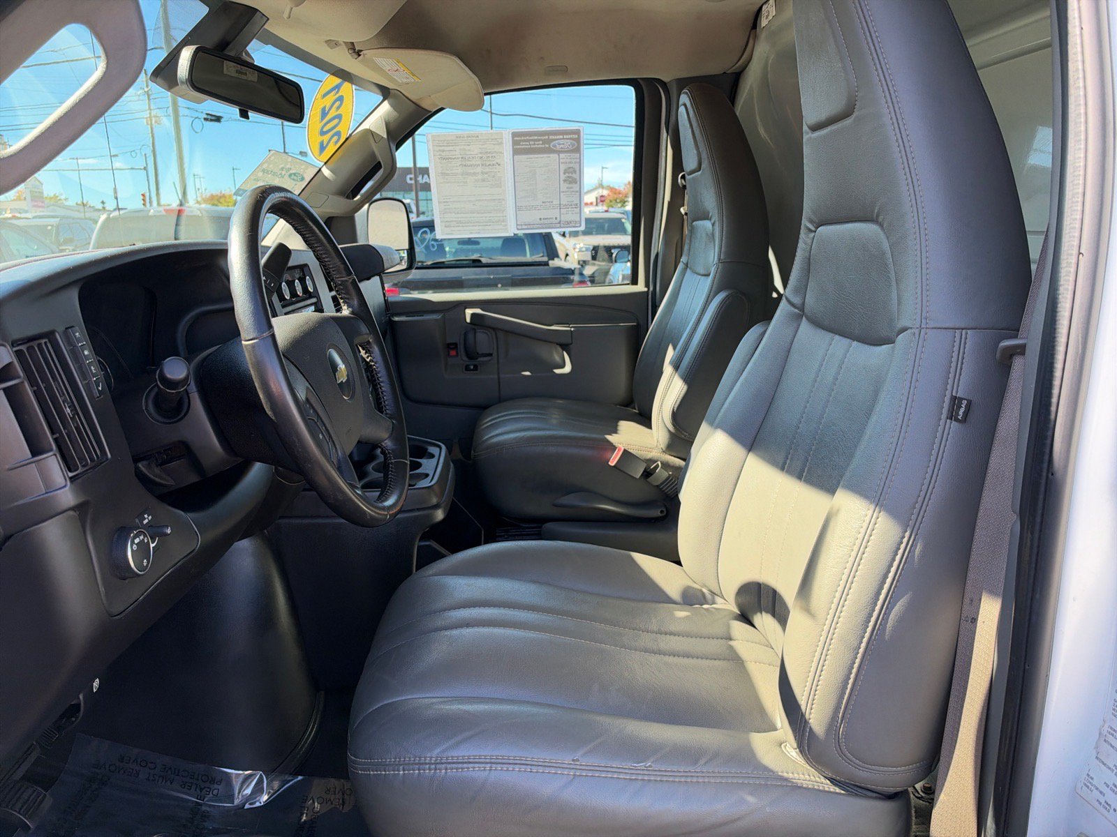 Used 2021 Chevrolet Express 2500 w/ Driver Convenience Package RWD image 3