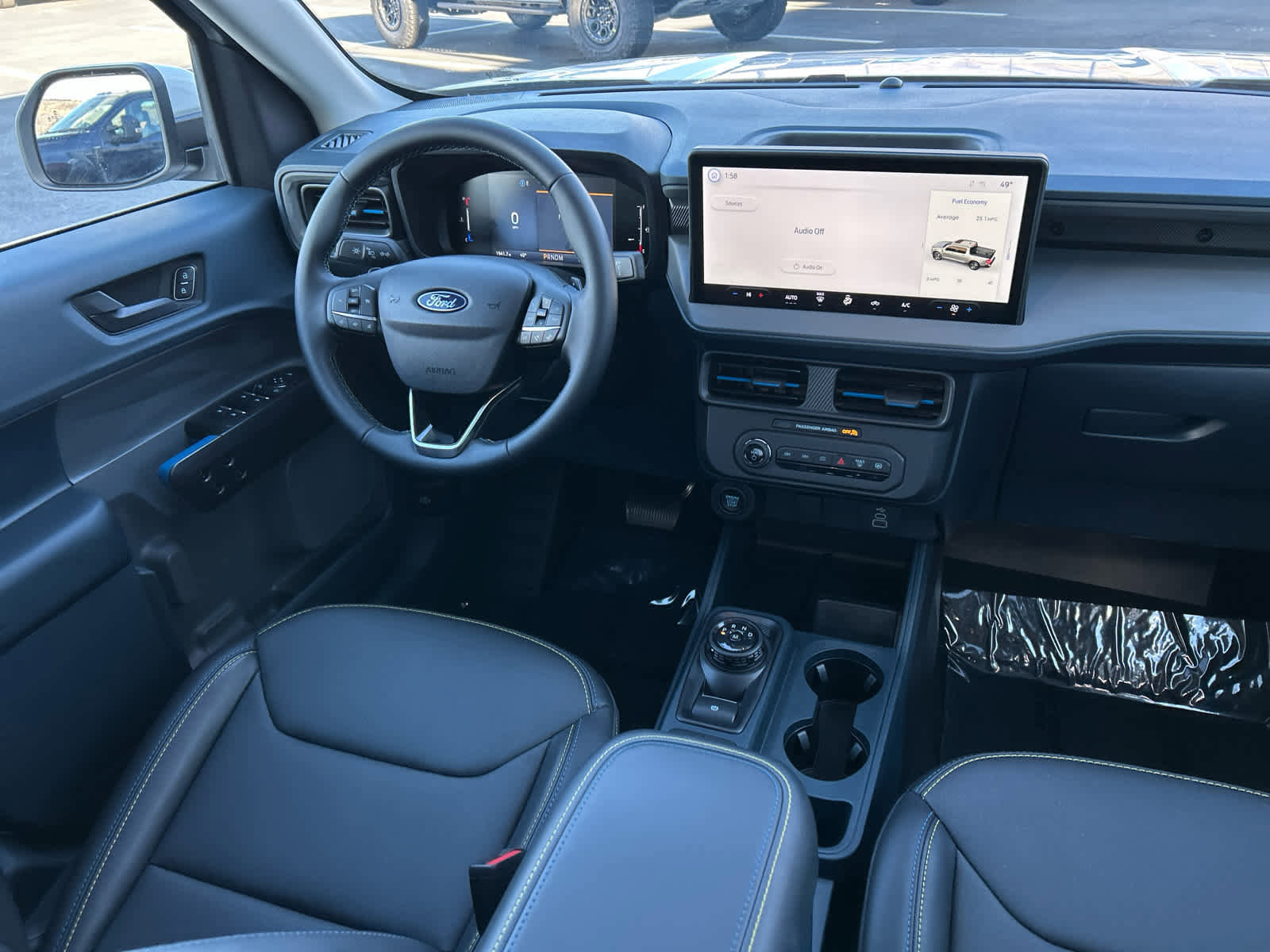 Certified 2025 Ford Maverick Lobo image 24