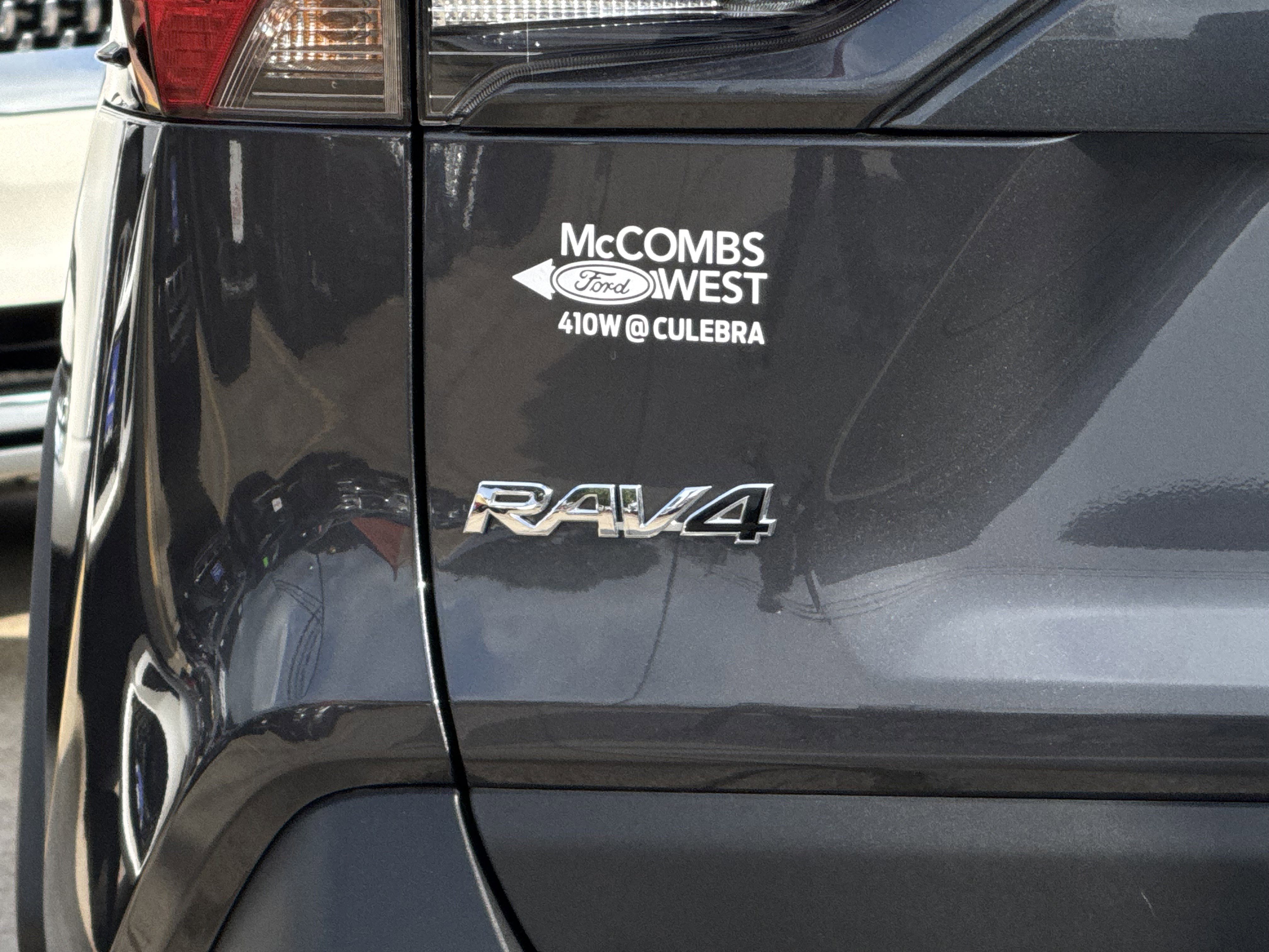 Used 2025 Toyota RAV4 XLE image 11