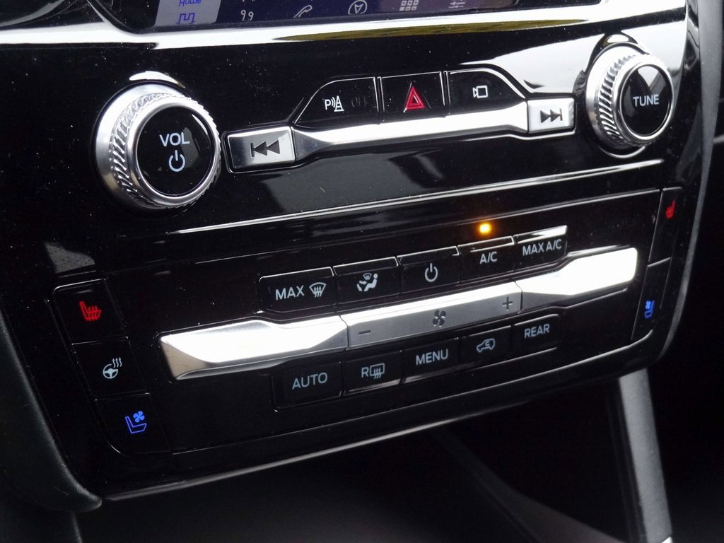 Certified 2022 Ford Explorer Platinum w/ Equipment Group 601A image 12