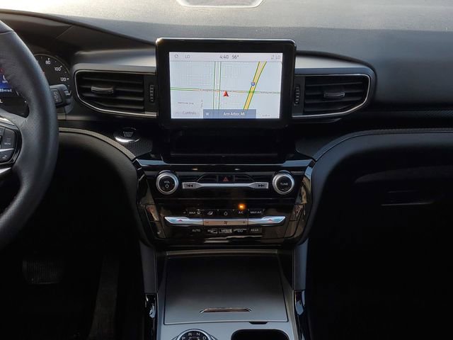 Certified 2024 Ford Explorer ST-Line w/ Class IV Trailer Tow Package image 27