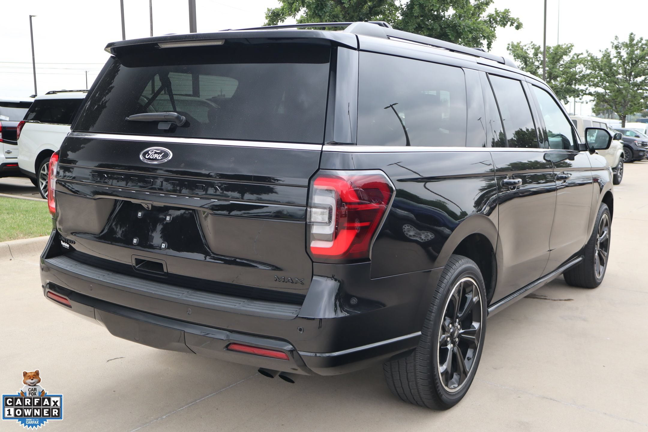 Certified 2023 Ford Expedition Max Limited AWD/4WD image 3