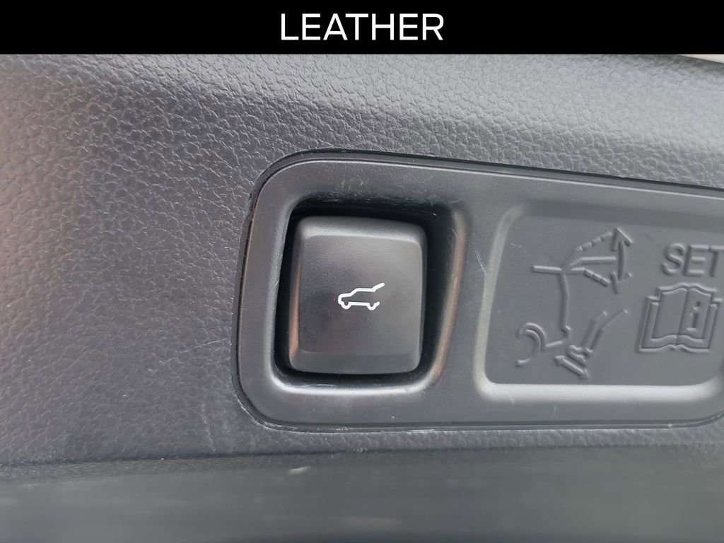 Certified 2020 Ford Expedition Max Limited w/ Equipment Group 303A image 8