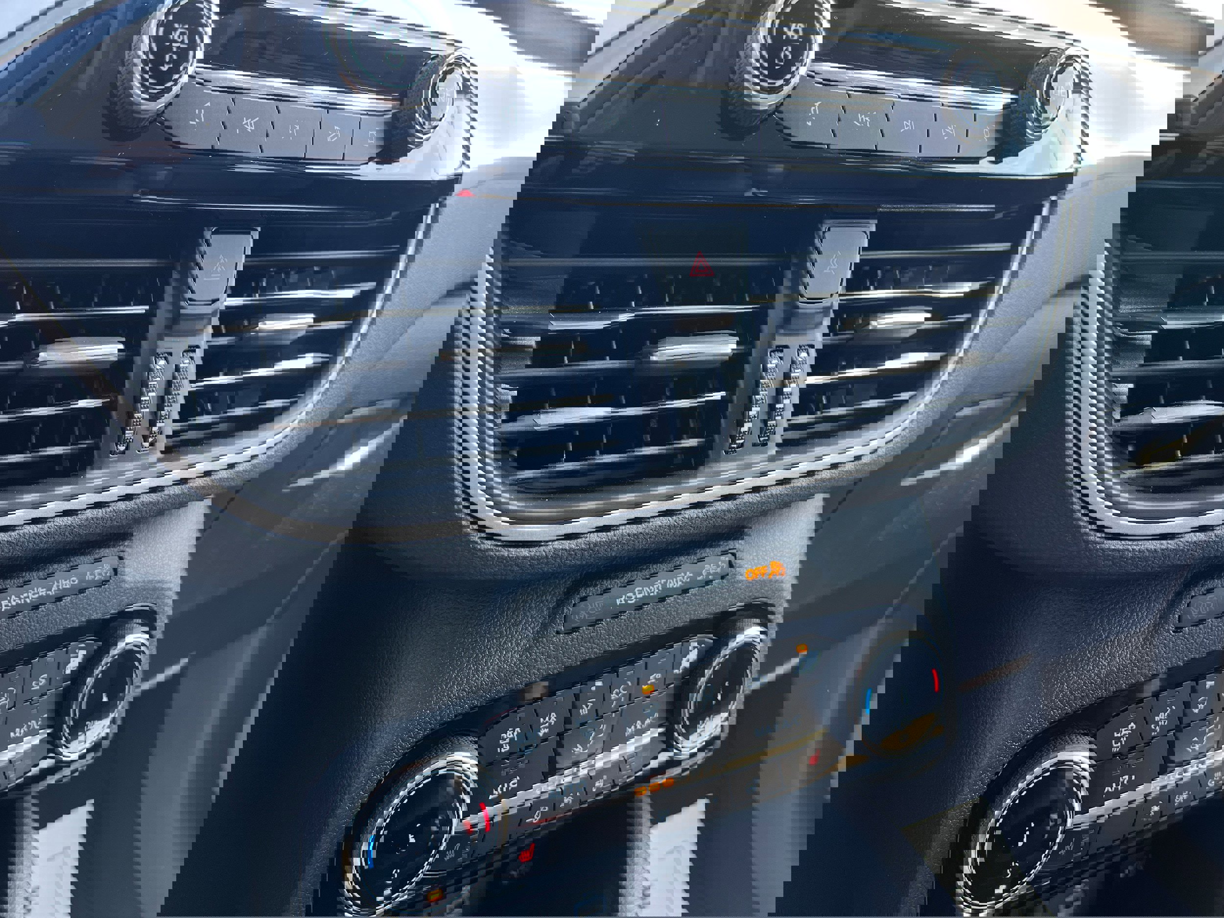 Certified 2022 Ford Escape SE w/ Convenience Package image 18