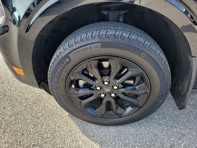 Certified 2024 Ford Maverick XLT w/ XLT Luxury Package FWD image 12