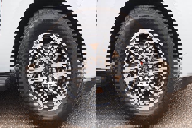 Certified 2025 Ford Expedition Active image 9