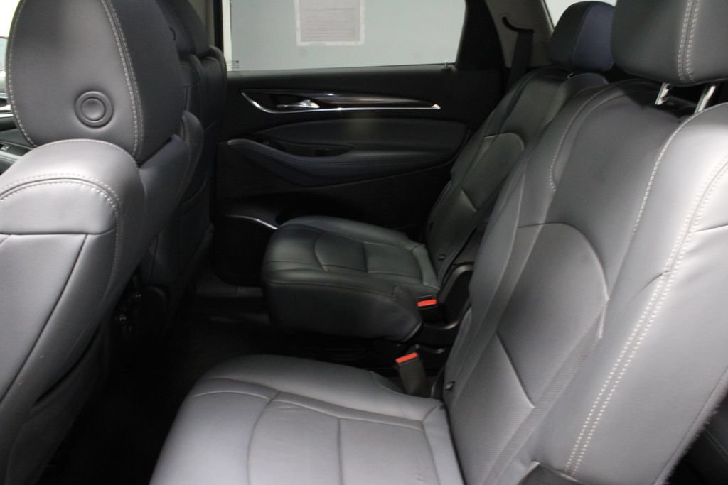 Used 2019 Buick Enclave Essence FWD image 21