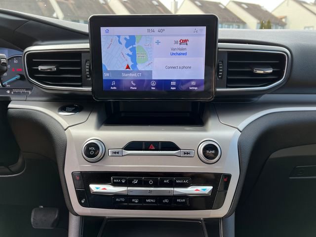 Certified 2022 Ford Explorer XLT w/ Equipment Group 202A image 21