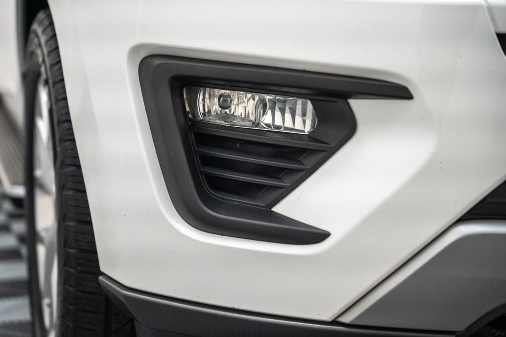 Certified 2020 Ford Expedition XLT w/ Equipment Group 202A AWD/4WD image 15