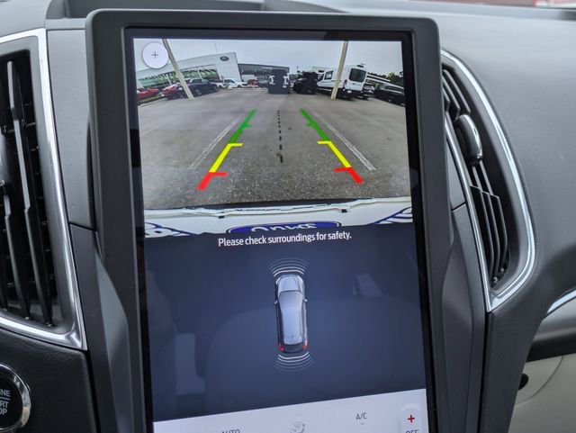 Certified 2023 Ford Edge Titanium w/ Class II Trailer Tow Package image 21