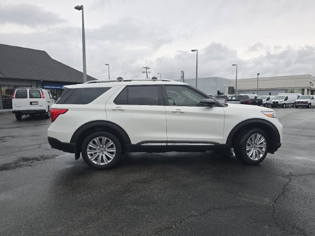 Certified 2022 Ford Explorer Limited w/ Hybrid Equipment Group 310A AWD/4WD image 18