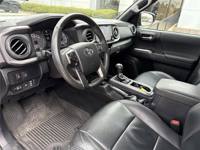Used 2023 Toyota Tacoma TRD Off-Road w/ TRD Premium Off Road Package image 34