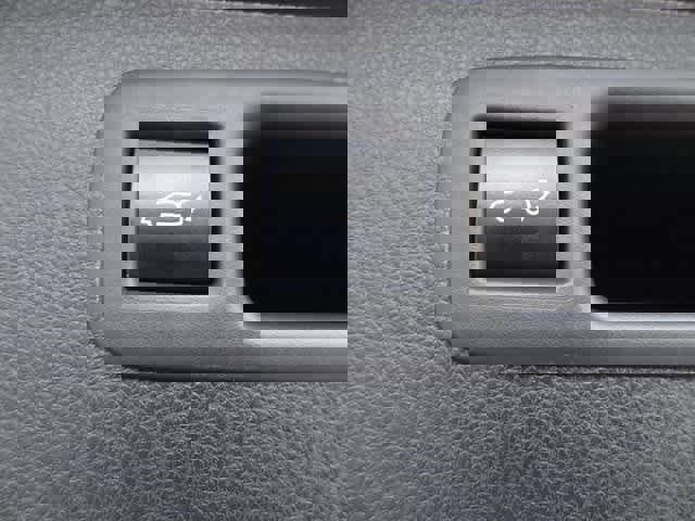 Used 2022 Toyota Highlander XLE image 11