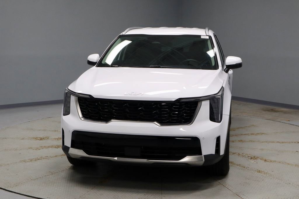 Used 2025 Kia Sorento S image 8