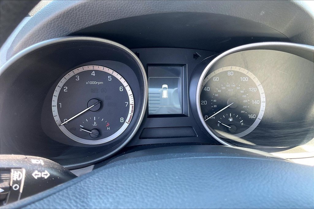 Used 2017 Hyundai Santa Fe Sport FWD image 19