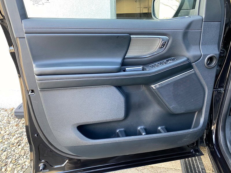 Certified 2025 Ford Expedition Max Platinum AWD/4WD image 28